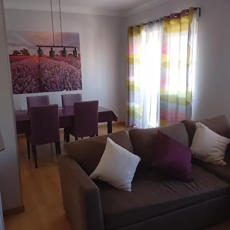 Park Flat Casa Do Ze * 塞图巴尔